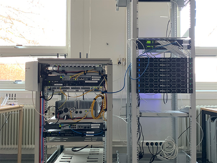 Connectivity and compute lab for edge computing – the 5G lab