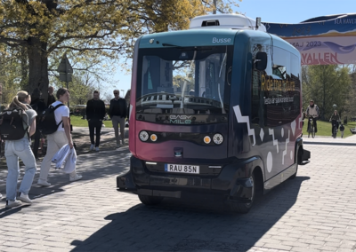 Human Interaction with Autonomous Minibuses (HIAM)