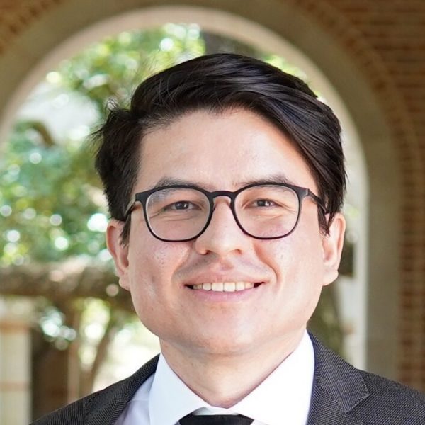 César A. Uribe